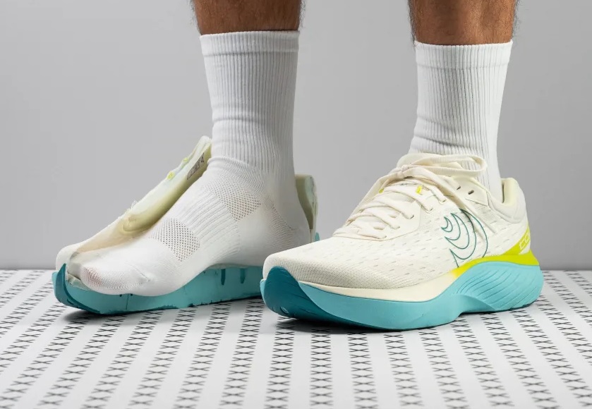 Đánh Giá Chi Tiết Topo Atmos – Đôi Giày Max-Cushion Đầu Tiên Của Topo Athletic