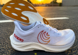 Đánh Giá Topo Athletic Cyclone 3: Lựa Chọn Tối Ưu Cho Những Buổi Chạy Tốc Độ