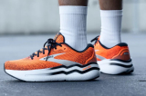 Đánh giá chi tiết giày Brooks Ghost Max 2: Sự lựa chọn tối ưu cho người mới với độ ổn định cao