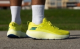 Đánh Giá Skechers GO RUN Max Road 6: Giày Chạy Bộ Maximalist Lý Tưởng Cho Người Mới Bắt Đầu
